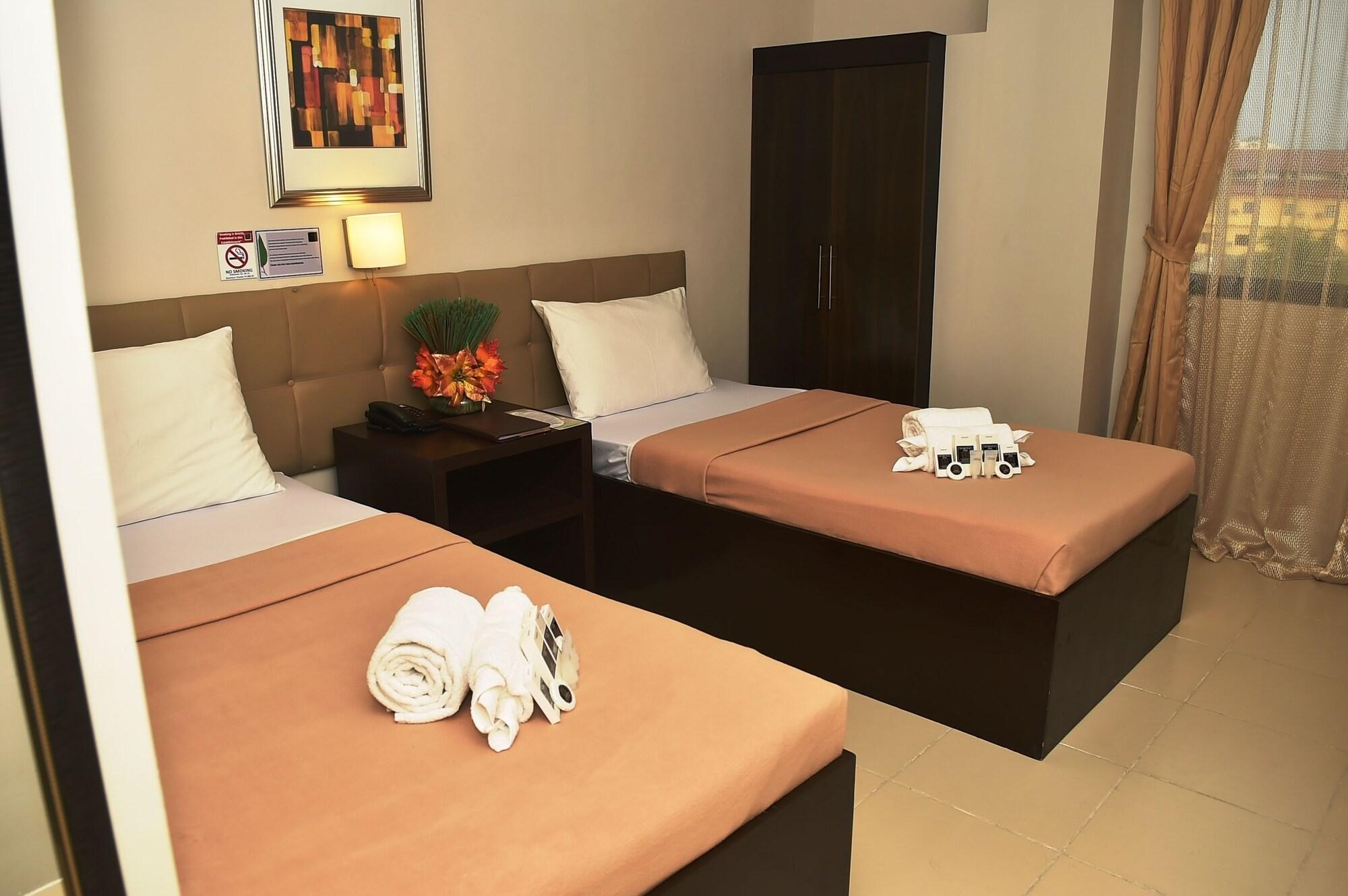 Columbus Plaza Hotel General Santos City Kültér fotó