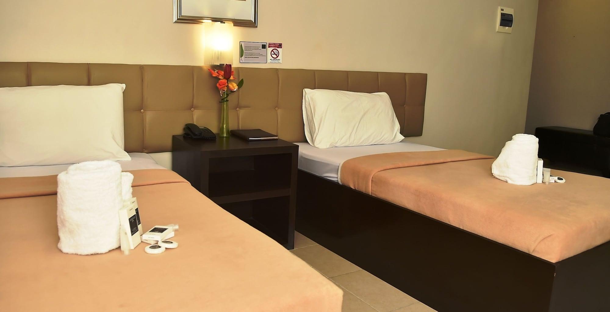 Columbus Plaza Hotel General Santos City Kültér fotó