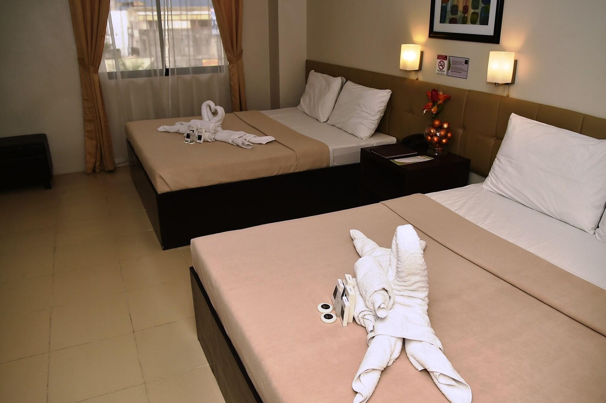Columbus Plaza Hotel General Santos City Kültér fotó