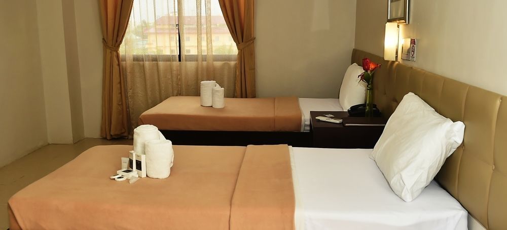 Columbus Plaza Hotel General Santos City Kültér fotó
