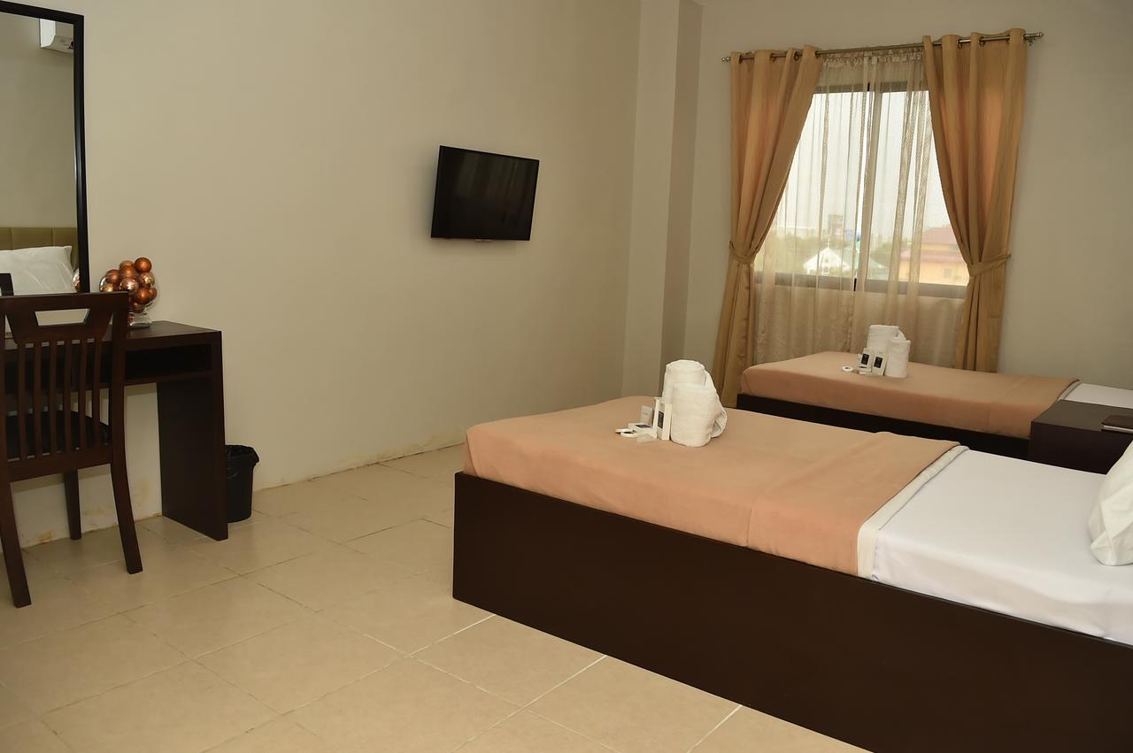 Columbus Plaza Hotel General Santos City Kültér fotó
