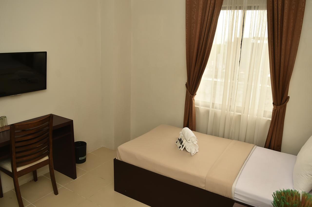 Columbus Plaza Hotel General Santos City Kültér fotó
