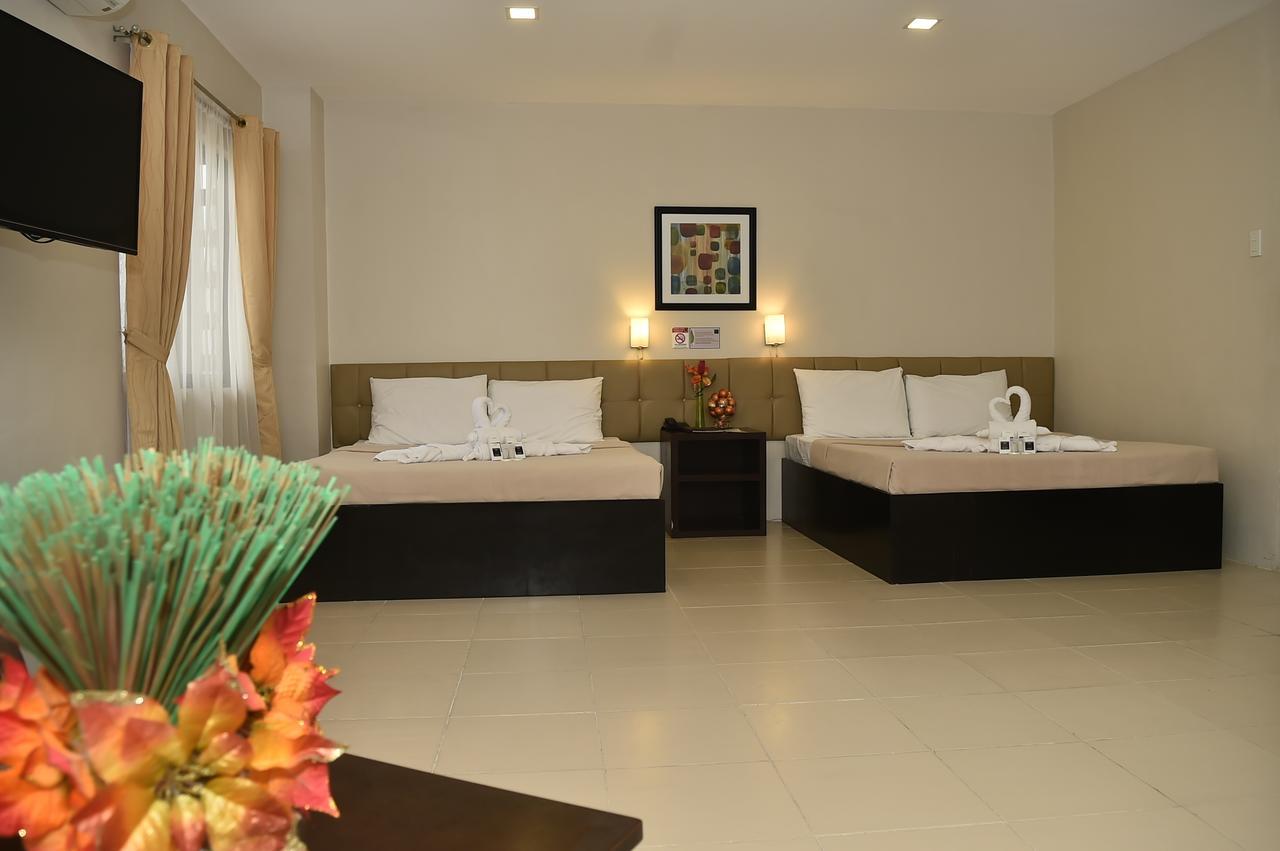 Columbus Plaza Hotel General Santos City Kültér fotó
