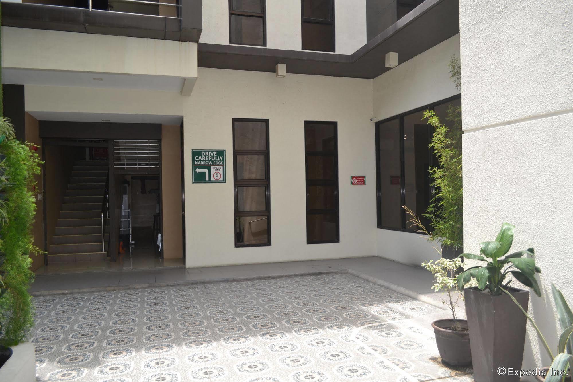 Columbus Plaza Hotel General Santos City Kültér fotó
