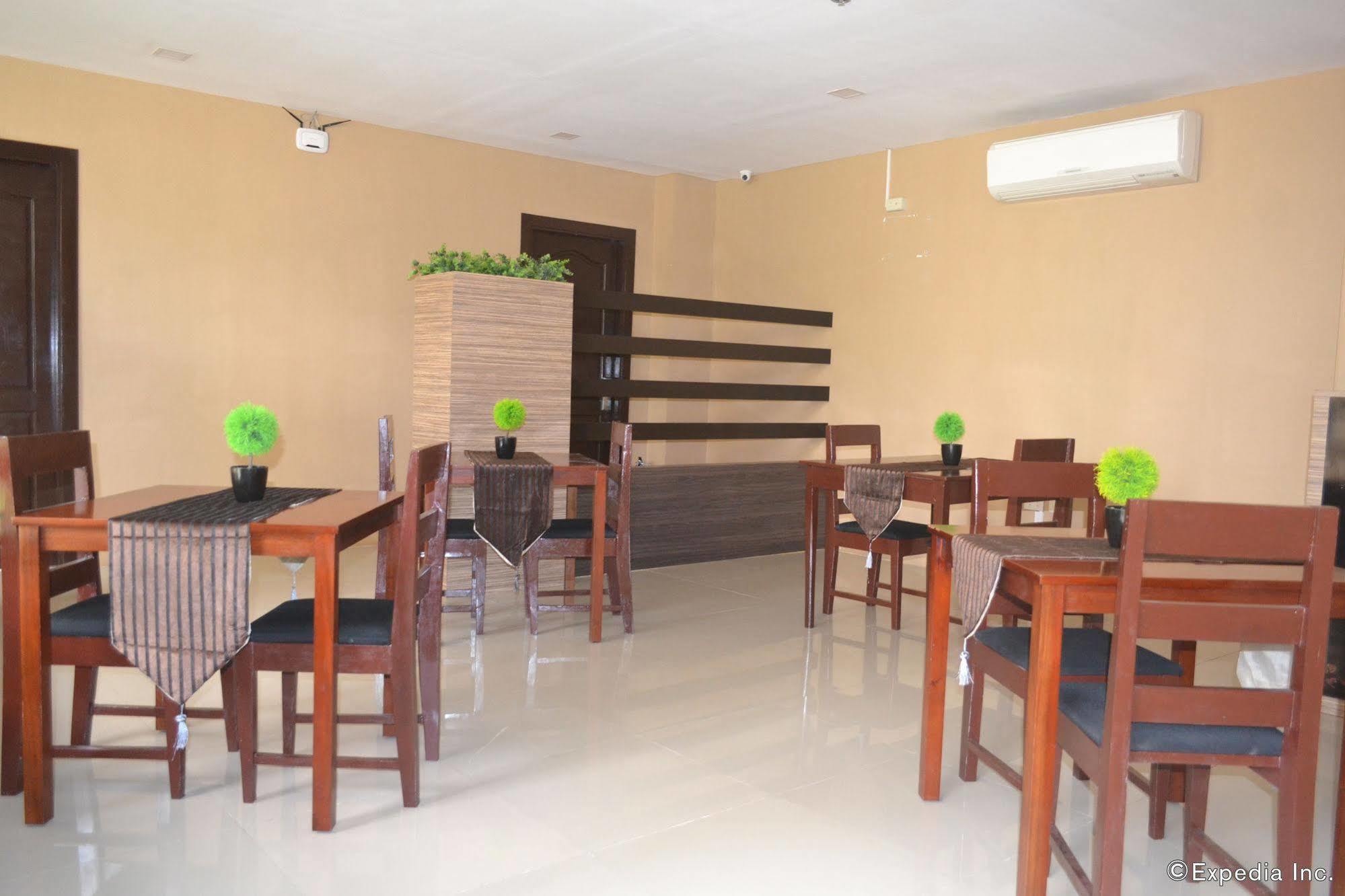 Columbus Plaza Hotel General Santos City Kültér fotó